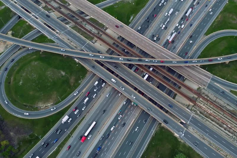 A GTA highway leading toward the airport